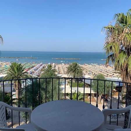 Il Lauro Aparthotel San Benedetto del Tronto Eksteriør bilde