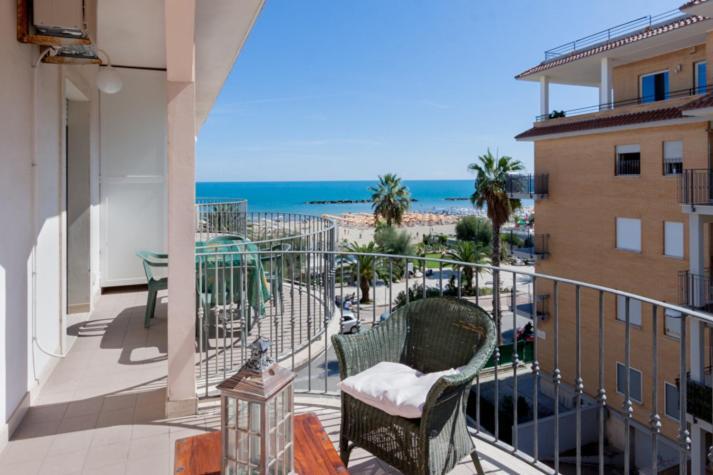 Il Lauro Aparthotel San Benedetto del Tronto Eksteriør bilde