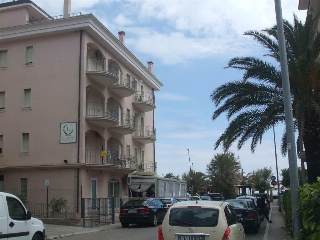 Il Lauro Aparthotel San Benedetto del Tronto Eksteriør bilde